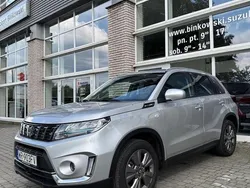 Zcc silky silver metallic Używany 2023 Suzuki Vitara SUV | 89 900 zł (Uczciwa cena)