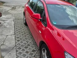 Czerwony Używany 2011 Opel Astra Kombi | 16 000 zł (Drogi)
