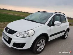 Biały Używany 2012 Suzuki SX4 SUV | 29 500 zł (Uczciwa cena)