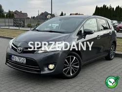 Szary Używany 2017 Toyota Verso Minivan | 57 700 zł (Uczciwa cena)