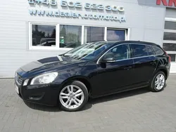 Czarny Używany 2013 Volvo V60 Kombi | 32 900 zł (Uczciwa cena)