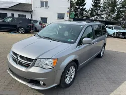 Srebrny Używany 2018 Dodge Grand Caravan Minivan | 42 500 zł