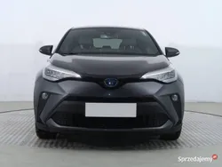 Szary Używany 2021 Toyota C-HR SUV | 97 999 zł (Uczciwa cena)