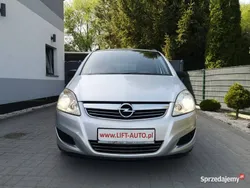Srebrny Używany 2009 Opel Zafira Minivan | 15 900 zł (Uczciwa cena)