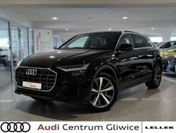 Czarny Używany 2019 Audi Q8 S-Line SUV | 279 900 zł
