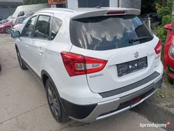 Biały Używany 2017 Suzuki SX4 | 56 900 zł