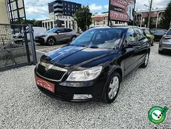 Czarny Używany 2010 Skoda Octavia Van | 9900 zł