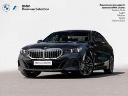 Szary sophisto z brylantowym połyskiem metalizowany Używany 2024 BMW 520 Shadowline Sedan/Limuzyna | 209 900 zł