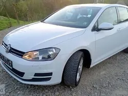 Biały Używany 2016 VW Golf VII Trendline Hatchback | 44 000 zł (Dość drogi)