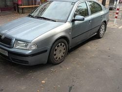 Srebrny Używany 2002 Skoda Octavia Sedan/Limuzyna | 3300 zł (Dobra cena)