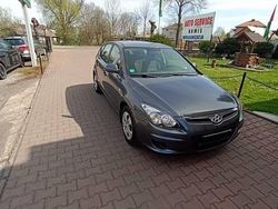 Szary Używany 2009 Hyundai i30 Hatchback | 17 700 zł (Uczciwa cena)
