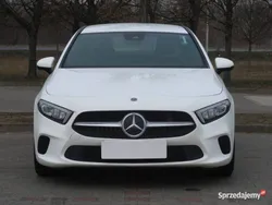 Biały Używany 2019 Mercedes A200 Sedan/Limuzyna | 96 999 zł (Dobra cena)