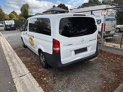 Biały Używany 2015 Mercedes Vito Minivan | 21 555 zł