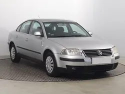 Srebrny Używany 2001 VW Passat Sedan/Limuzyna | 3999 zł (Dobra cena)