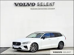 Biały Używany 2024 Volvo V60 Kombi | 199 900 zł
