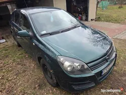 Zielony Używany 2004 Opel Astra Hatchback | 5000 zł (Uczciwa cena)