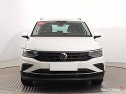 Biały Używany 2020 VW Tiguan SUV | 102 999 zł (Dość drogi)