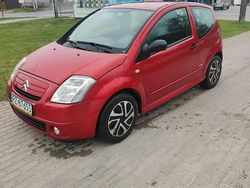 Wiśniowy Używany 2007 Citroën C2 VTR Sport Hatchback | 3150 zł (Uczciwa cena)