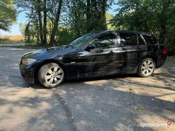 Czarny Używany 2006 BMW 320 Kombi | 10 500 zł (Dobra cena)