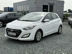 Biały Używany 2016 Hyundai i30 Hatchback | 34 900 zł (Uczciwa cena)