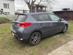 Używany 2015 Toyota Auris Hybrid Hatchback | 38 990 zł (Super Cena)