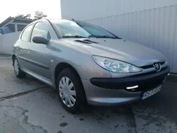 Szary (metalik) Używany 2004 Peugeot 206 Hatchback | 5500 zł