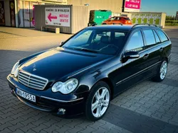Czarny (metalik, perła) Używany 2006 Mercedes C220 Kombi | 16 900 zł