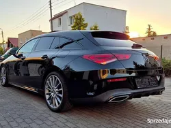 Czarny Używany 2020 Mercedes CLA200 AMG line Kombi | 69 900 zł