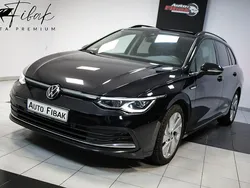 Czarny Używany 2022 VW Golf VIII Style Kombi | 72 900 zł (Uczciwa cena)