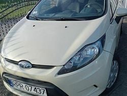 Inny kolor Używany 2009 Ford Fiesta Hatchback | 9900 zł (Uczciwa cena)
