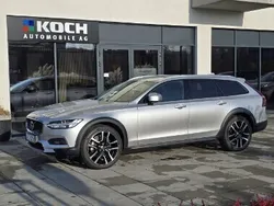 Srebrny Używany 2021 Volvo V90 CC Pro Kombi | 187 500 zł (Uczciwa cena)