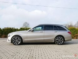 Srebrny Używany 2019 Mercedes C220 Kombi | 98 900 zł (Dość drogi)