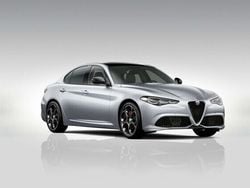 Lakier metalizowany biały moonlight grey Nowe 2025 Alfa Romeo Giulia Veloce Sedan/Limuzyna | 232 900 zł (Dość drogi)