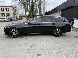 Czarny Używany 2022 Mercedes E300 Avantgarde Kombi | 155 700 zł