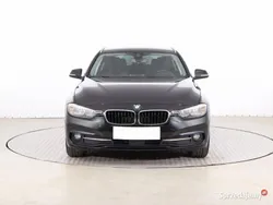 Czarny Używany 2015 BMW 318 Kombi | 55 999 zł (Super Cena)