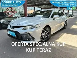 Biały Używany 2021 Toyota Camry Executive Sedan/Limuzyna | 126 666 zł (Uczciwa cena)