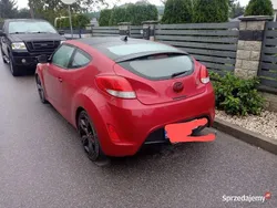 Czerwony Używany 2013 Hyundai Veloster Hatchback | 31 900 zł