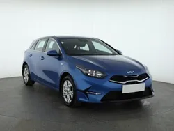 Niebieski Używany 2022 Kia Ceed 2 Hatchback | 65 999 zł (Dobra cena)