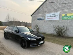 Czarny Używany 2018 Volvo V90 Kombi | 59 900 zł