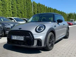 Szary (metalik) Używany 2023 Mini Cooper Hatchback | 86 000 zł