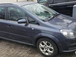 Grafitowy Używany 2006 Opel Zafira Sedan/Limuzyna | 6000 zł (Uczciwa cena)