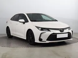 Biały Używany 2019 Toyota Corolla Sedan/Limuzyna | 46 999 zł (Uczciwa cena)