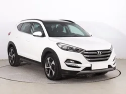 Biały Używany 2016 Hyundai Tucson SUV | 62 999 zł (Uczciwa cena)