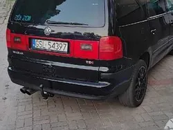Czarny Używany 2001 VW Sharan Minivan | 10 000 zł