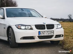 Biały Używany 2008 BMW 320 Sedan/Limuzyna | 30 000 zł (Dość drogi)