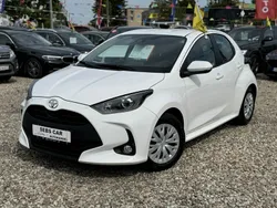 Biały (metalik) Używany 2022 Toyota Yaris Hatchback | 59 900 zł (Dobra cena)