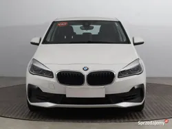 Biały Używany 2019 BMW 218 Active Tourer Minivan | 67 999 zł