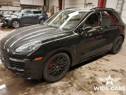 Czarny (metalik) Używany 2016 Porsche Cayenne SUV | 71 900 zł