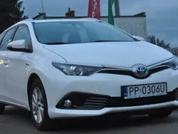 Inny kolor Używany 2016 Toyota Auris Hybrid Kombi | 52 000 zł (Dobra cena)