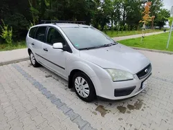 Srebrny (metalik) Używany 2005 Ford Focus Kombi | 3300 zł (Dobra cena)